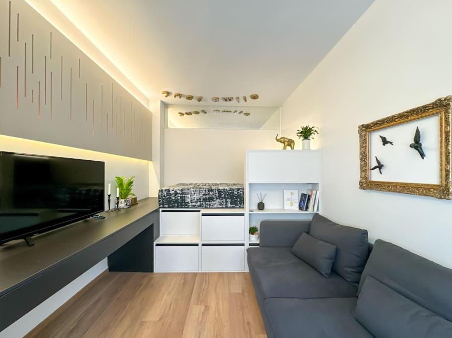 Smart Flat Downtown Apartment *